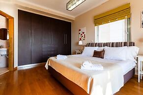 Sunset Paradise - Verga s Ultimate Seaview Getaway