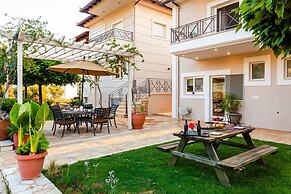 Sunset Paradise - Verga s Ultimate Seaview Getaway