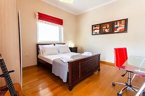 Sunset Paradise - Verga s Ultimate Seaview Getaway