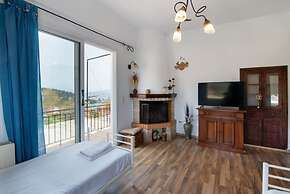 Live the Summer Dream at Gaios Cozy Retreat