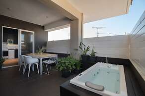 City s Best-kept Secret Chic Luxe Getaway