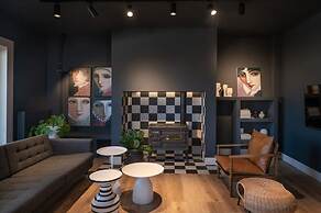 City s Best-kept Secret Chic Luxe Getaway