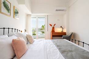 Athens Luxury Getaway - Pasalimani City Oasis