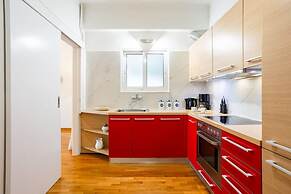 Athens Luxury Getaway - Pasalimani City Oasis