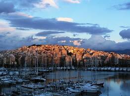 Athens Luxury Getaway - Pasalimani City Oasis