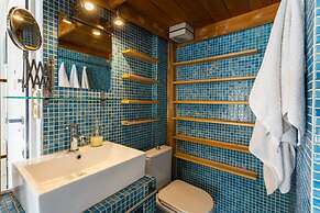 Acropolis Cozy Studio Home in the Heart of Athens