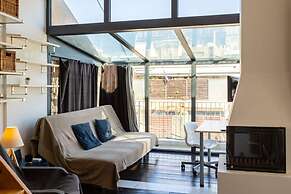 Acropolis Cozy Studio Home in the Heart of Athens