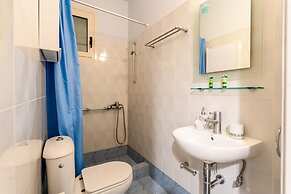 Kitries Summer Getaway - Eden Sandy Suite