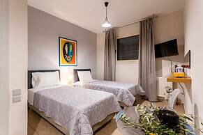 Kitries Summer Getaway - Eden Sandy Suite