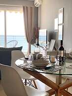 Seafront Kalamata Haven - Blue Luxury Suite