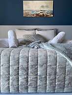 Seafront Kalamata Haven - Blue Luxury Suite