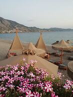 Seafront Kalamata Haven - Blue Luxury Suite