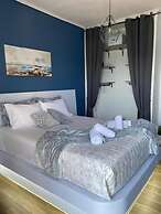 Seafront Kalamata Haven - Blue Luxury Suite