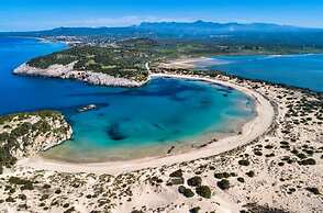 Seafront Kalamata Haven - Blue Luxury Suite