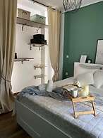 Seafront Kalamata Haven - Blue Luxury Suite