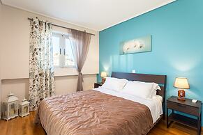 Beachfront Artemida Retreat - Peony Seabreeze Gem