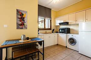 Stoupa Oasis - Spitiko Garden Getaway