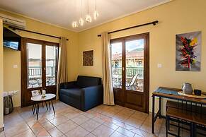 Stoupa Oasis - Spitiko Garden Getaway