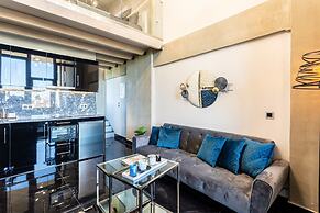 Ventiri Lofts - Cozy Penthouse With Balcony