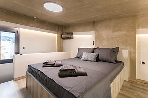 Ventiri Lofts - Cozy Penthouse With Balcony