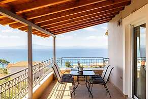 Verga Beachside Getaway With Panoramic Seaviews