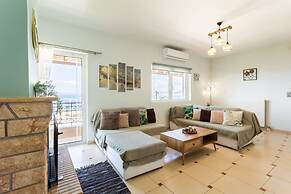 Verga Beachside Getaway With Panoramic Seaviews