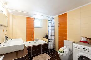 Verga Beachside Getaway With Panoramic Seaviews