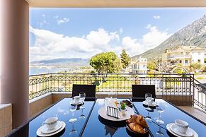 Verga Beachside Getaway With Panoramic Seaviews