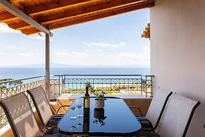 Verga Beachside Getaway With Panoramic Seaviews