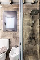 Ventiri Lofts - Luxury Duplex w Private Garden