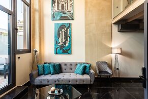 Ventiri Lofts - Luxury Duplex w Private Garden