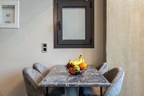 Ventiri Lofts - Luxury Duplex w Private Garden