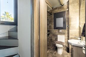 Ventiri Lofts - Luxury Duplex w Private Garden