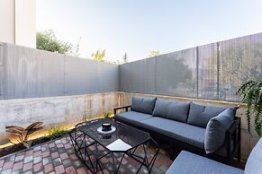 Ventiri Lofts - Luxury Duplex w Private Garden