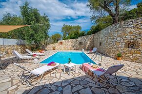 Dive Into Summer - Kirki s Cozy Pool Gem on Paxoi