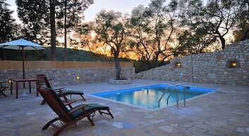 Dive Into Summer - Kirki s Cozy Pool Gem on Paxoi