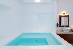 Santorini Luxury Suite w Rooftop Hottub Seaview