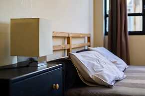 Acropolis Zen A Chic Home in the Center of It All