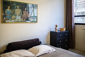 Acropolis Zen A Chic Home in the Center of It All