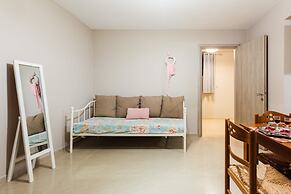 Armonia by the Sea - Majestic Seaside Retreat