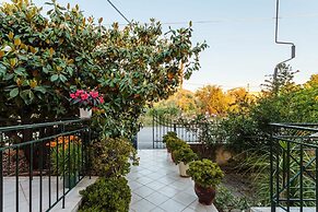 Stylish Seaside Home - Fully Equipped big Terrace