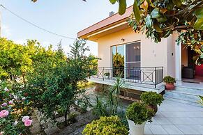 Stylish Seaside Home - Fully Equipped big Terrace