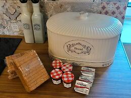 Valira Cozy Maisonette - Relaxing Vibes Getaway