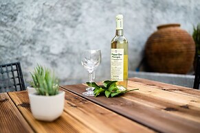 Valira Cozy Maisonette - Relaxing Vibes Getaway