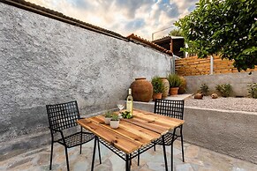 Valira Cozy Maisonette - Relaxing Vibes Getaway