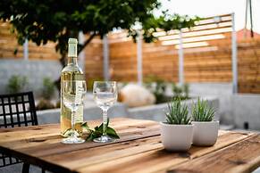 Valira Cozy Maisonette - Relaxing Vibes Getaway