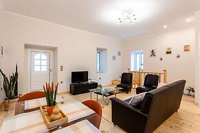 Valira Cozy Maisonette - Relaxing Vibes Getaway