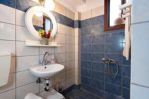 Cretan Magnolia Gem - Smari Cozy Getaway