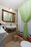 Cretan Magnolia Gem - Smari Cozy Getaway