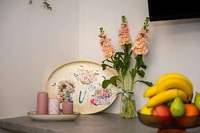 Mini Zen Nomad Maison - Calming and Charming